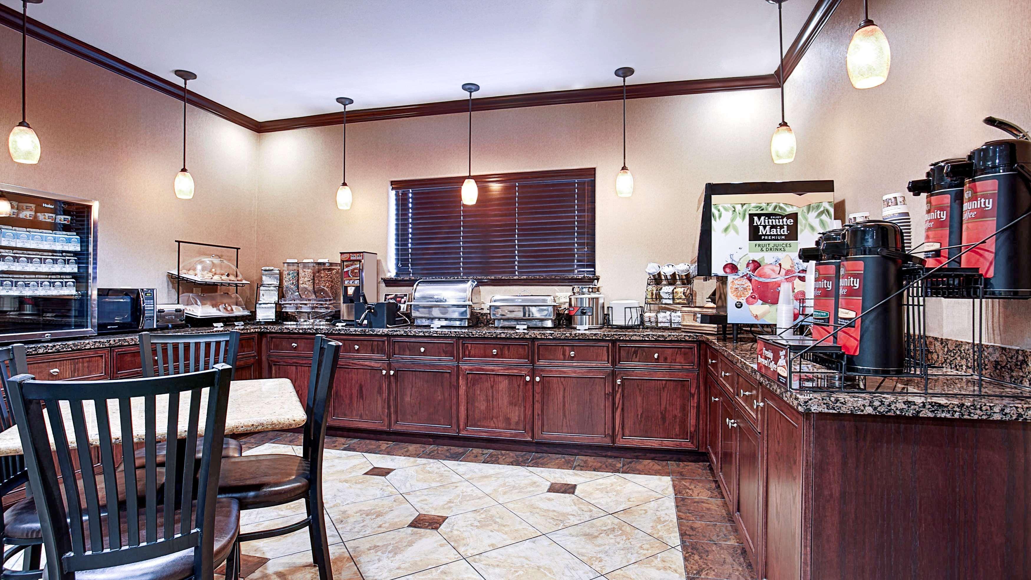 Best Western Plus Royal Mountain Inn&Suites Athens Exterior foto